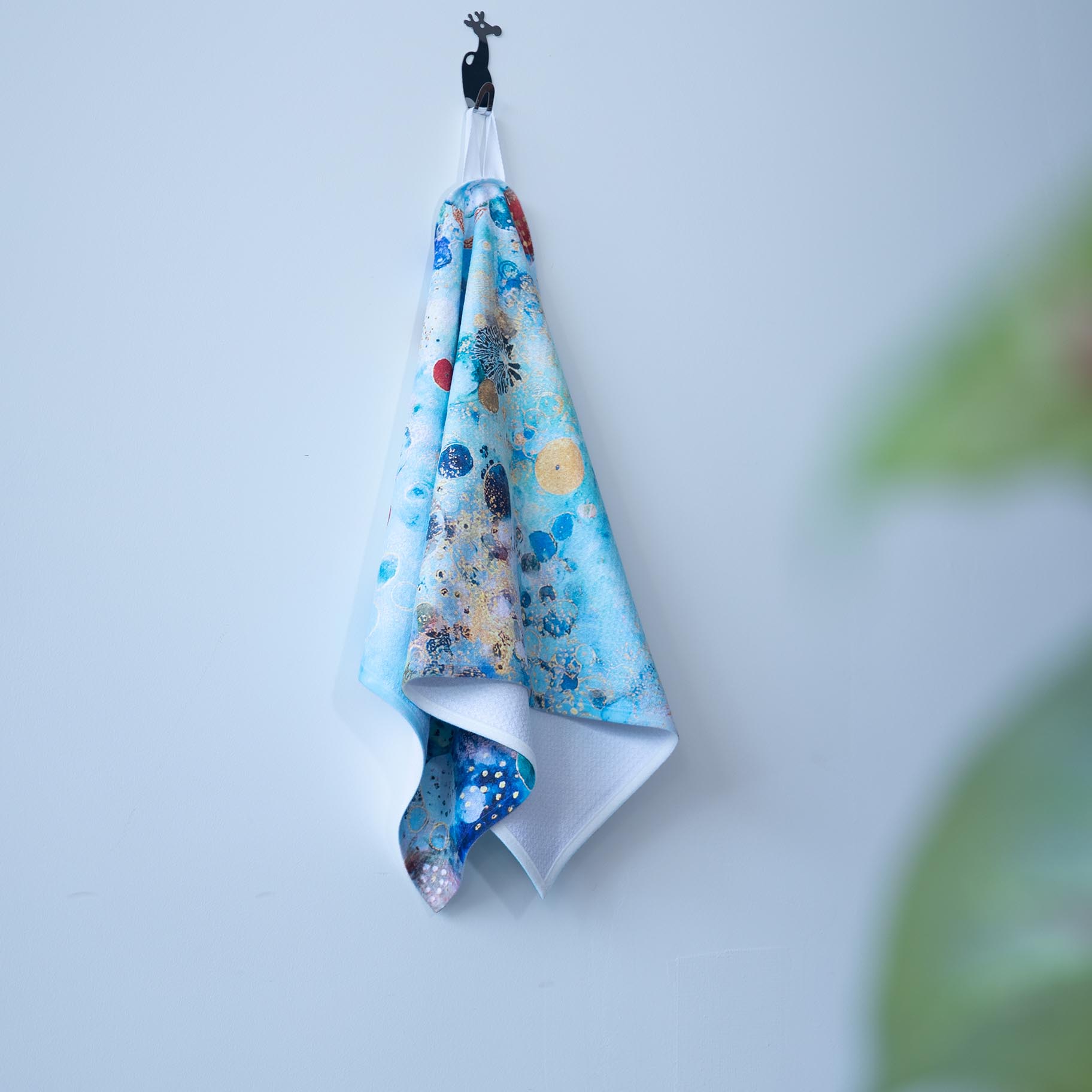 Abstract Aqua Circles Kitchen Towels